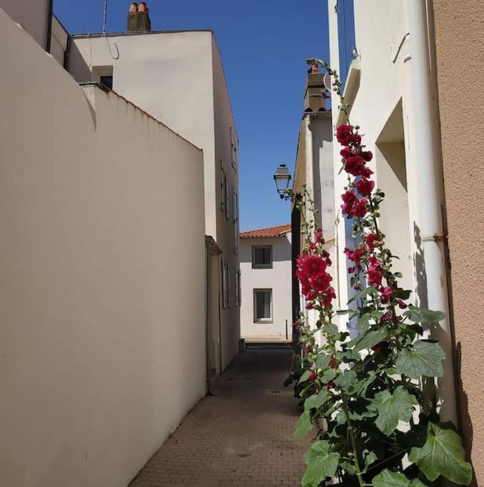 Sunny Studio Terrasse, Hypercentre La Plage A 2 Pas ! Les Sables-dʼOlonne Extérieur photo